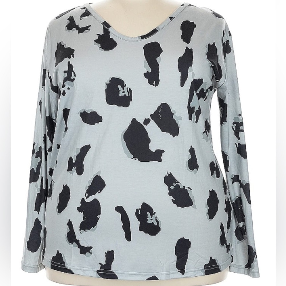 NWT Haute Edition Women’s Cotton blend Elegant Animal Print Long Sleeve Top.XXXL